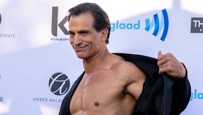 Johnathon Schaech Goes Shirtless on the Red Carpet for Pride Event!