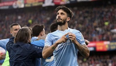 Luis Alberto responde a las críticas con un gol clave para el Lazio