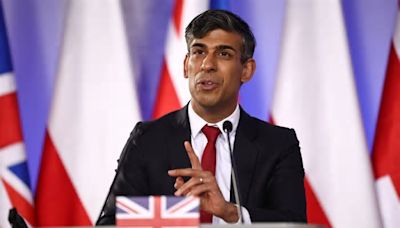 Rishi Sunak’s general election dilemma is not getting any easier