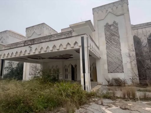 Palácio abandonado de R$ 2 bi, onde rei saudita viveu com 13 esposas, é réplica da Casa Branca