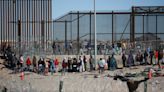 México retira campamento de migrantes en la frontera mientras EEUU intensifica la presión