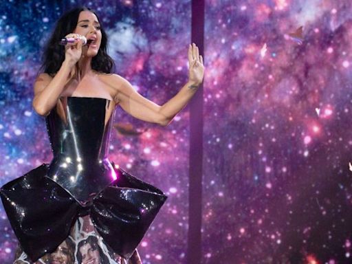 ‘American Idol’ season finale: Katy Perry sings goodbye | CNN