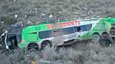 Arequipa: Conductor de bus sobrevive luego de que su vehículo cayera a un barranco de 200 metros
