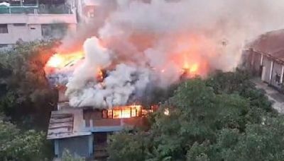 Imphal: Major fire breaks out in ex-IAS officer's house near Manipur CM's bungalow