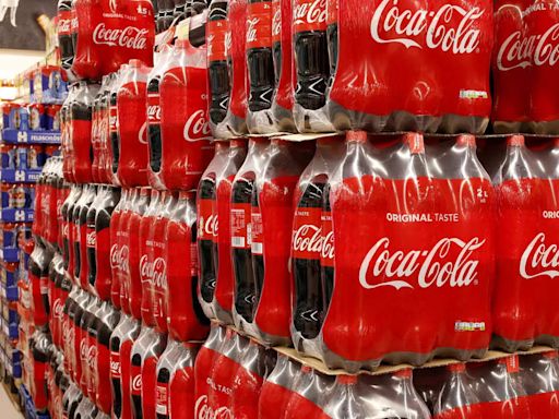 Coca-Cola uncaps board control of bottling operations