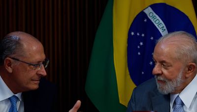 Alckmin diz que mercado é 'estressado' e dólar subiu sem razão, mas câmbio deve cair