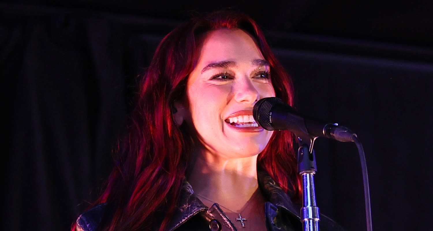 Dua Lipa Gives Surprise Pop-Up Performance in Times Square After ‘SNL’ Hosting Debut