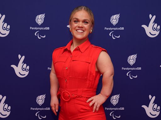 Ellie Simmonds felt 'embarrassed' buying children's clothing as a teen