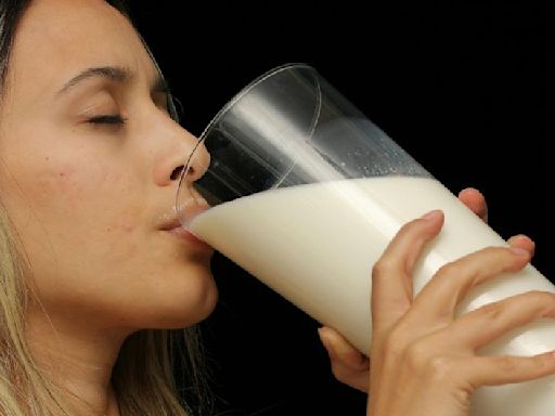 Este es el mejor tipo de leche para consumir, según Profeco