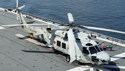 Dos helicópteros de la marina japonesa se estrellan en el Pacífico