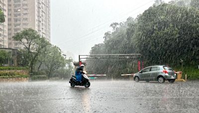 國家級警報連發！大雷雨轟炸南台灣 最新「暴雨警戒區域」出爐