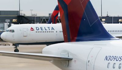 Delta, United and American Airlines flights grounded due to communication issue, FAA says