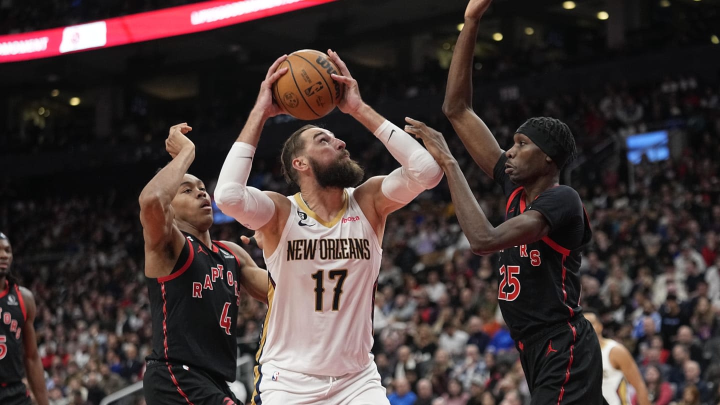 Former Raptors Center Inks Deal With New Eastern Conference Team