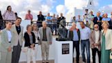 Tías rinde homenaje a José María Espino con la inauguración de un busto en Mácher