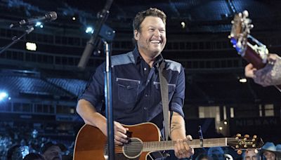 Country singer Blake Shelton makes major career announcement