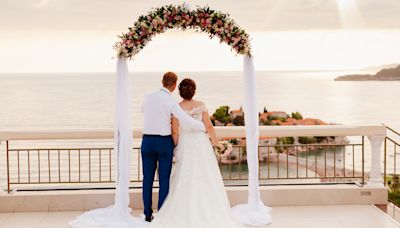 How Much Should You Expect To Spend on a Destination Wedding?