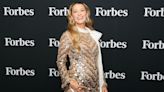 Blake Lively Shows Off Baby Bump to Stave Off Paparazzi in Photos with Ryan Reynolds, Taylor Swift