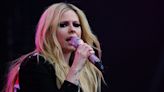 Avril Lavigne spends day off at iconic Welsh landmark