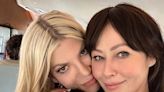 Tori Spelling y Shannen Doherty eran “como hermanas”, pero de un día para el otro dejaron de hablarse