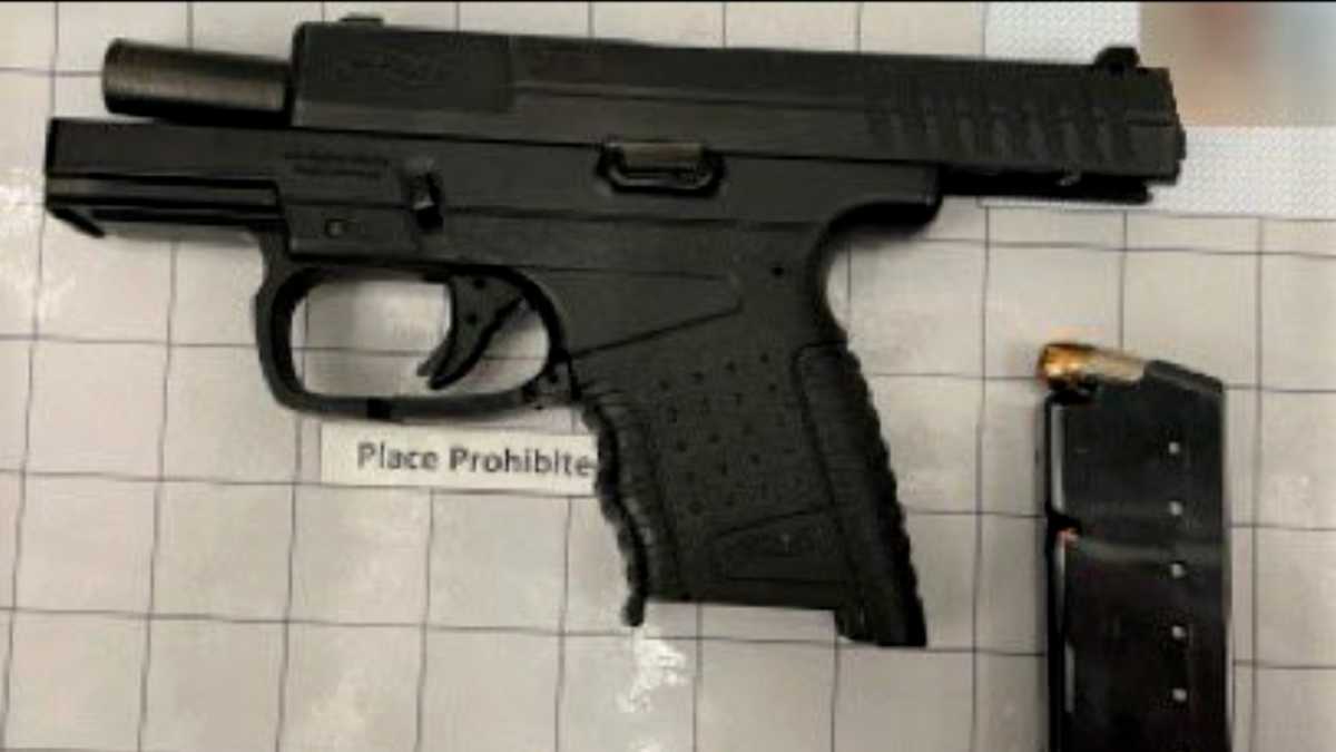 2 more loaded guns stopped at Pittsburgh International Airport checkpoint