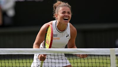 Jasmine Paolini wins Wimbledon semi-final thriller against tearful Donna Vekic