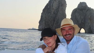 Victoria se derrete por David Beckham durante férias com a família em iate: 'Sorte a minha'; veja fotos