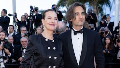 "Quand quelqu'un a mal..." : Carole Bouquet évoque son fils Dimitri Rassam et sa séparation avec Charlotte Casiraghi