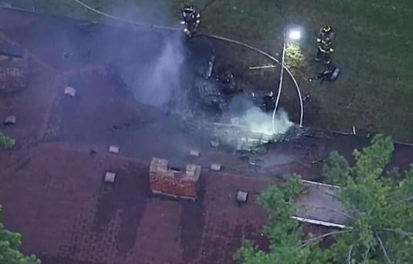 2 killed in Oakland County house fire