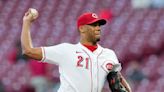 Reds avoid 100th loss, beat Cubs 3-1 behind Hunter Greene