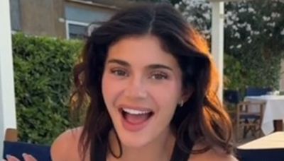 Kylie critics think she's in 'pain' after 'Botox' as star attempts to smile