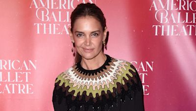 Katie Holmes et A.P.C s’associent pour une collection inédite