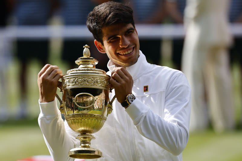 Carlos Alcaraz captures Wimbledon crown, denies Novak Djokovic a record