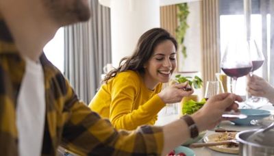 Especialistas de Harvard derribaron mitos sobre cómo afecta el consumo de vino y cerveza