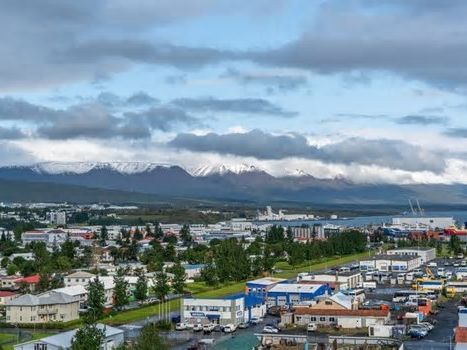 La ciudad de Islandia que han puesto de moda Aitana y Sebastián Yatra