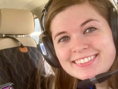 Police identify U.S. pilot who died in crash after releasing skydivers near Niagara Falls, N.Y. | CBC News