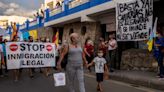 La izquierda frente a la solución racista a la inmigración