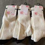uniqlo HEATTECH SOCKS 系列 運動造型襪 系列 單雙特價:150元 購買6雙可享免運費 如圖中所示