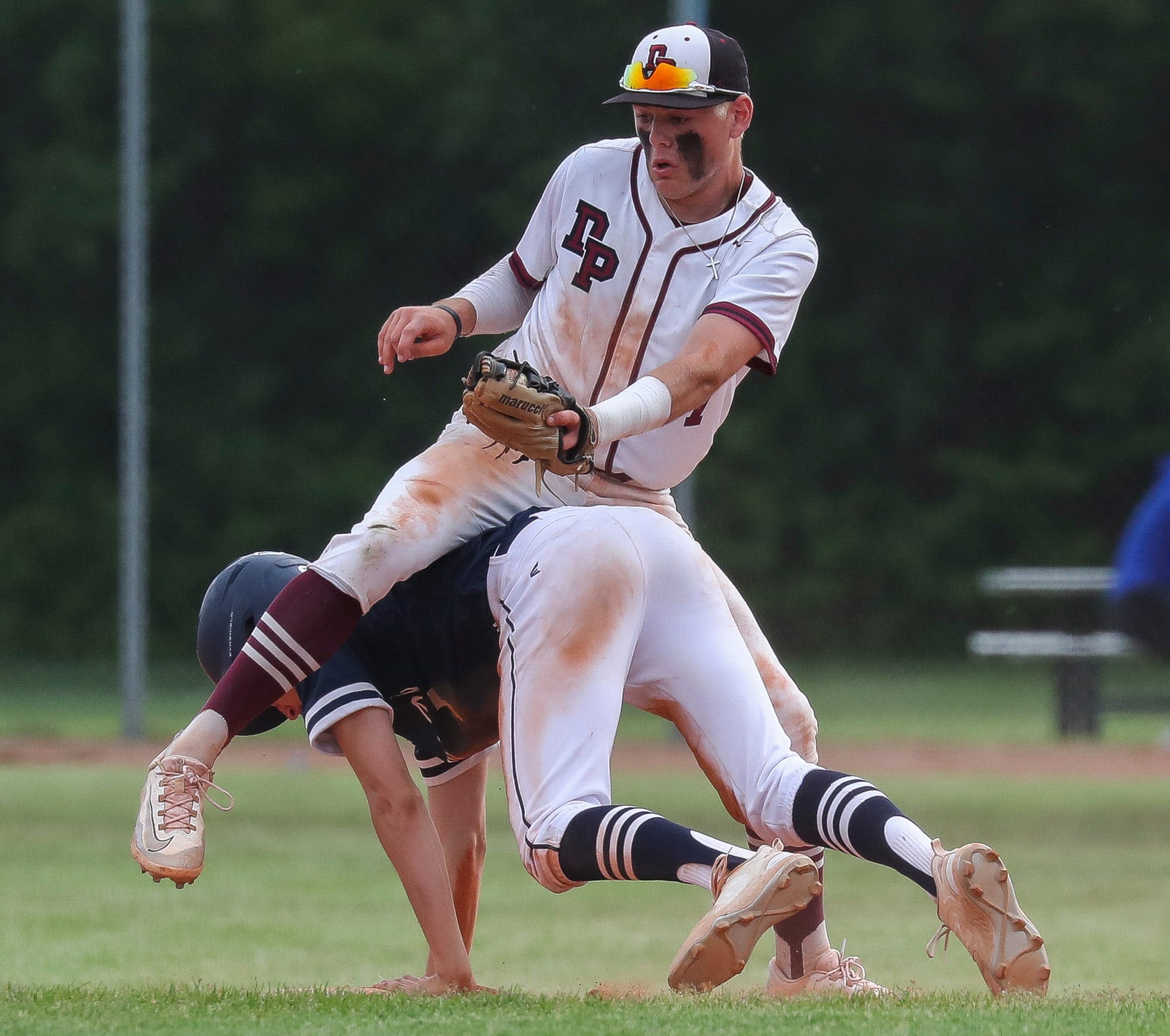 'Meant the world, man': De Pere baseball finally returns to state tournament after sectional heartbreaks