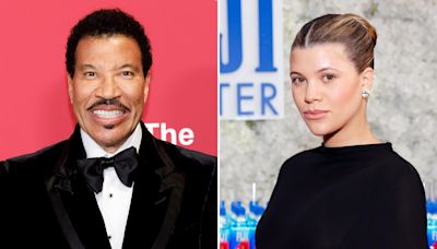 Lionel Richie Jokes Pregnant Sofia Richie Is Having a ‘Nervous Breakdown’