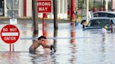 Al menos cuatro muertos y un apagón masivo: Beryl golpea Texas como tormenta tropical