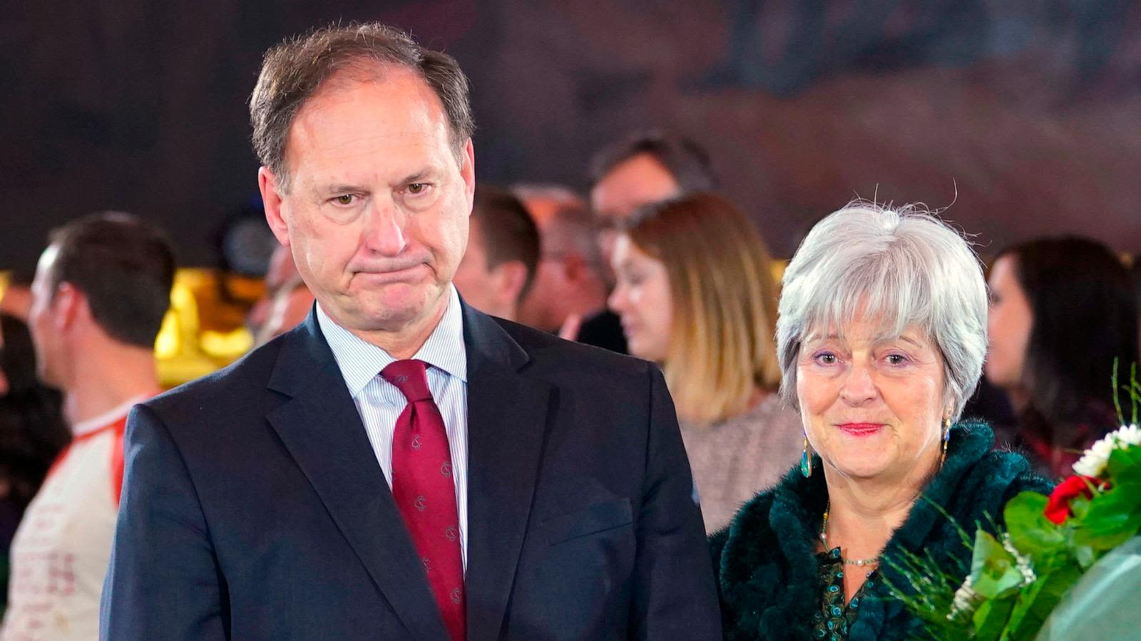 Justice Alito wanted his wife to lower flag but won't publicly concede optics problem: ANALYSIS