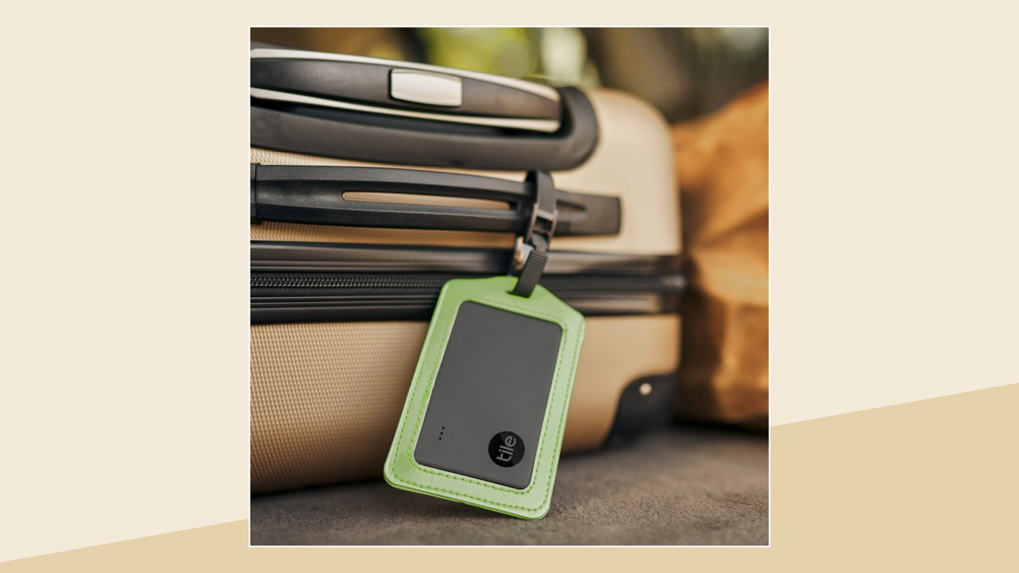 The 3 Best Luggage Trackers to Provide Peace of Mind While Traveling