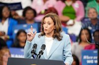 Say it to my face : Kamala Harris dares Trump to debate her