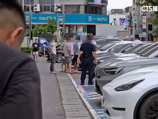 高雄槍擊！ 嫌攜「雙槍」近距離開轟 角頭腹中彈亡