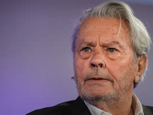 Alain Delon no apelará a decisión de protección judicial reforzada ante disputa de sus hijos