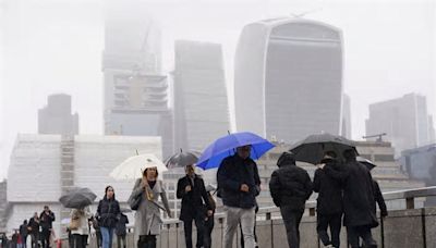 London weather: Heavy rain and 50mph winds set to batter capital as Storm Nelson hits UK