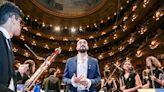 La emoción de Abel Pintos al celebrar el Día de la Independencia en el Teatro Colón: su versión del Himno Nacional y de las canciones patrias