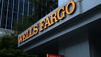 Earnings call: Wells Fargo reports mixed Q2 results, plans dividend hike By Investing.com