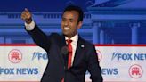 Trump declares Ohioan Vivek Ramaswamy winner of GOP debate for singing his praises