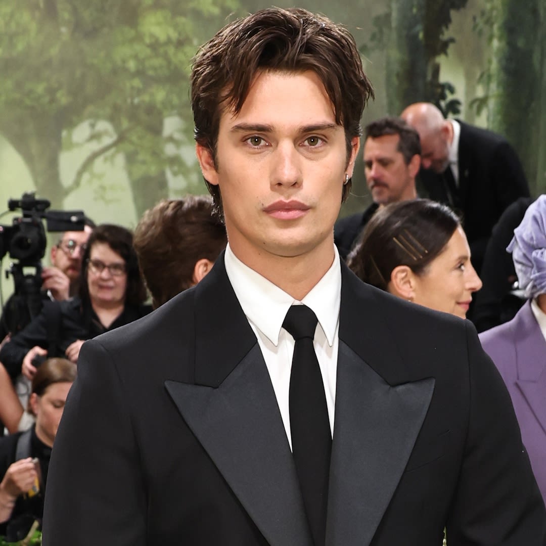 Idea of You Actor Nicholas Galitzine Addresses Sexuality - E! Online